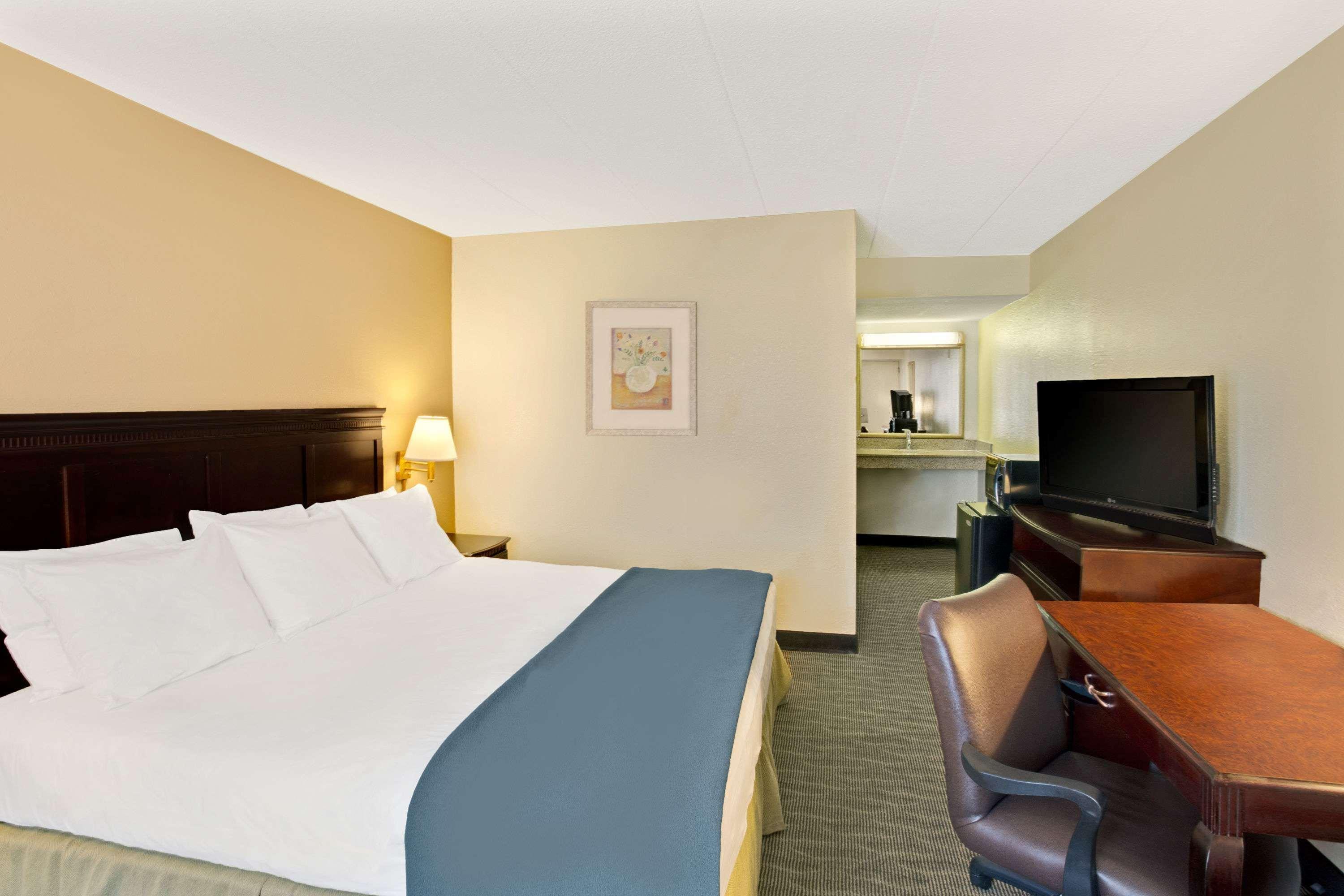 Days Inn By Wyndham Silver Spring Kültér fotó